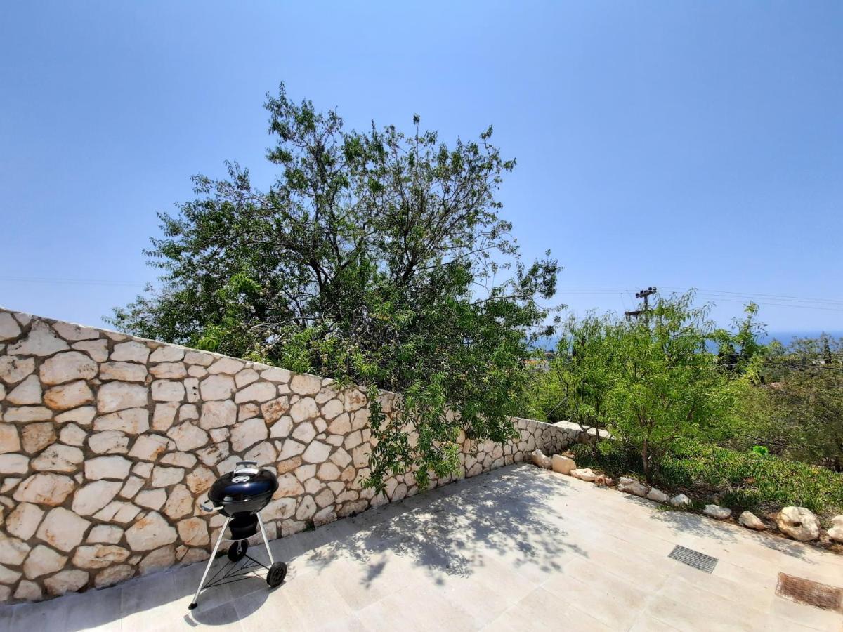 Freesia Grand Sea View Residence Svoronata Buitenkant foto