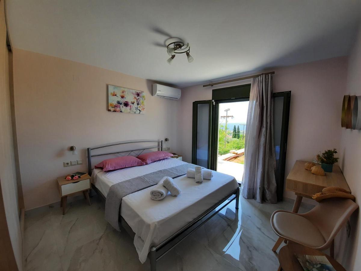 Freesia Grand Sea View Residence Svoronata Buitenkant foto