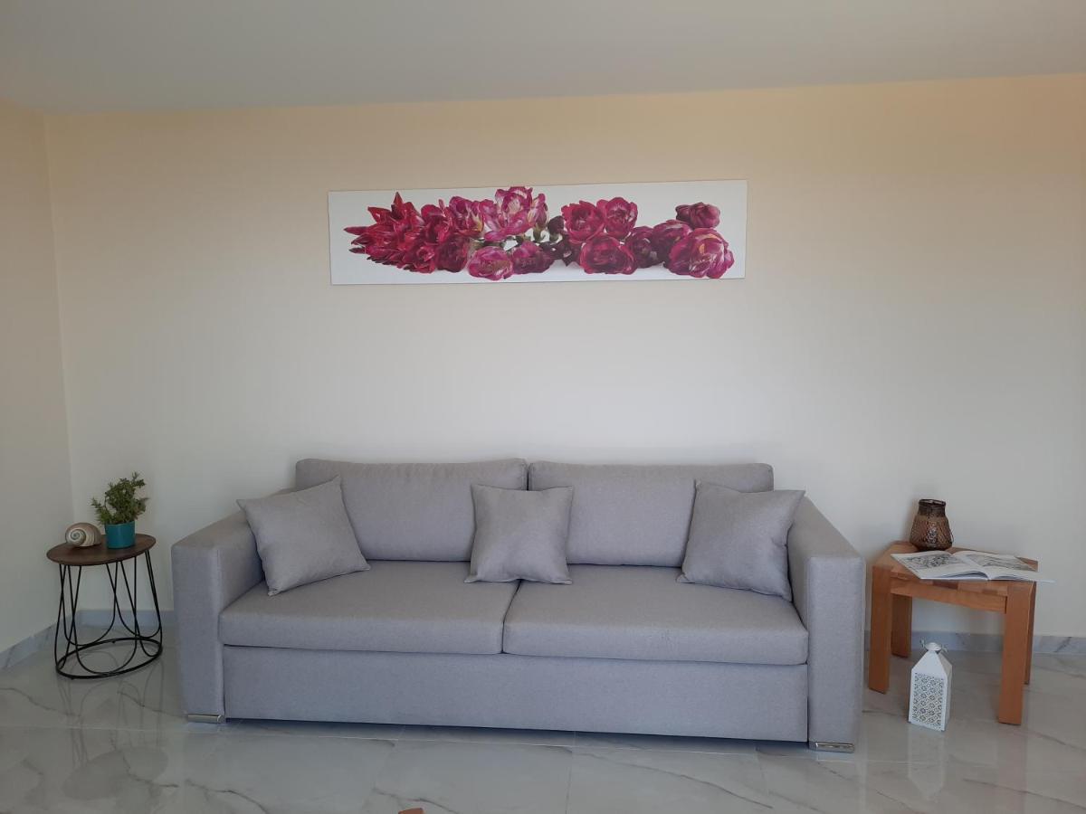 Freesia Grand Sea View Residence Svoronata Buitenkant foto
